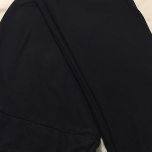 LulaRoe Black TC leggings like new